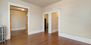 The Winston Gallery 37