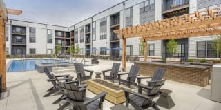 Pullman Pointe Gallery 8