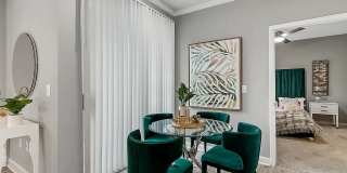 Halston Riverside Gallery 8