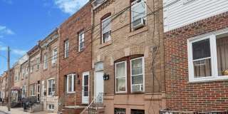 1833 DALY Street Gallery 2