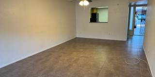 2 bedroom townhome in Phoenix Gallery 8