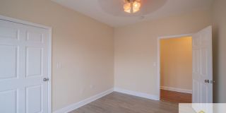 4032 Falls Rd Gallery 10