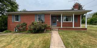 Single Family Home in Shrewsbury Borough Gallery 1