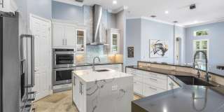 4675 Manderly Drive Gallery 7