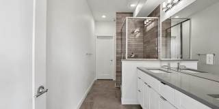 Beautiful End Unit at Overlook Station Gallery 55