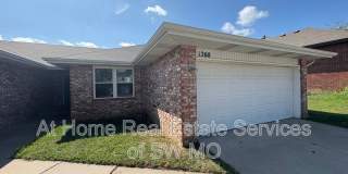 1260 W Butterfield Dr Gallery 1
