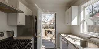 Newly Renovated 3BR/1BTH with Loft for Rent! Gallery 16