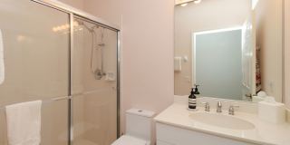 ** BONITA BAY ** BEAUTIFUL 2 PLUS A DEN FURNISHED HOME ** SEASONAL OR 6 MONTH AND 1 DAY TO 12 MONTHS LEASE STARTING APRIL 1, 2026  ** BEAUTIFUL BONITA BAY AT BAY POINTE ** Gallery 39