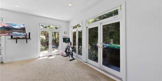 1044 Noria Street Gallery 17