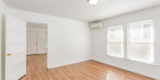 659 Wilson Street Gallery 12