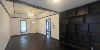 Charming Corner lot for rent! Gallery 5