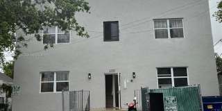 2330 NW 9 St 2330 NW 9 St Gallery 1
