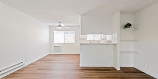 Pruneyard West Gallery 60