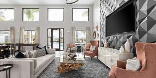 The Sophia Gallery 46