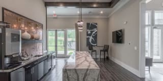 Mosby Poinsett Gallery 18