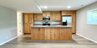 Beautiful Valley Views & Utilities Included! Gallery 7