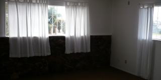 4-Bed, 2.5-Bath House w/2-Car Garage & Pool Gallery 7