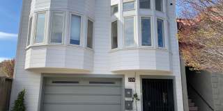 Epic REA- Serene 2 BR/1 BA Flat w/Private Deck & Yard in Lone Mountain Gallery 1