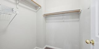 Gated Round Rock Ranch Lease | 3 Bed + Flex Space | 2,376 SF in The Enclave Gallery 25