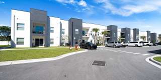 1701 Forest Knoll Dr NE Gallery 85