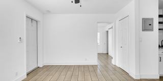 1744 Madison Street Gallery 8