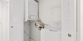 Tennis Towers Apartments Gallery 44