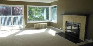 10742 Durland Avenue Northeast 10742 Durland Avenue Northeast Gallery 3