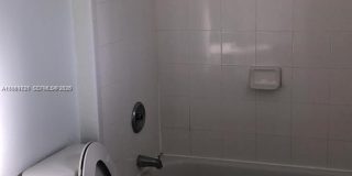 661 SW 10th st Gallery 2