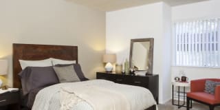 eaves Pacifica Gallery 6