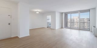 3003 Van Ness Gallery 37
