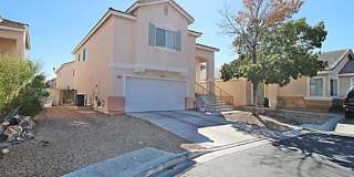CHARMING SPLIT LEVEL HOME. FEATURING OPEN FAMILY ROOM Gallery 1