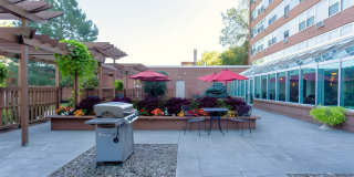 1600 East Avenue Apartments Gallery 15