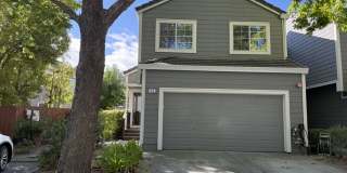 Beautifully Remodeled 3/2.5 Townhome - 813 Chardonnay Circle Gallery 1