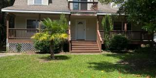 3 Bedroom/2 Bathroom Furnished Rental Available from June 15, 2026 through March 31, 2027 Gallery 1
