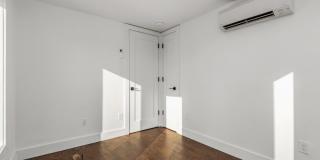 17 Kent Avenue Gallery 6