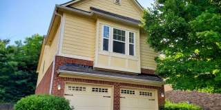 Stunning 4BR House in Alpharetta Gallery 1