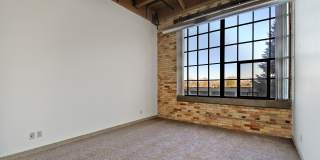 Off Broadway Apartments Gallery 9