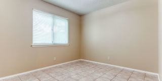 4-BEDROOM IN BLOSSOM PARK Gallery 12
