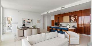 2678 Tigertail Avenue Gallery 25