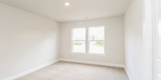 Beautiful 4BR 2.5BA Home w/ Full Appliance Kitchen • Garage Parking • Gallery 15