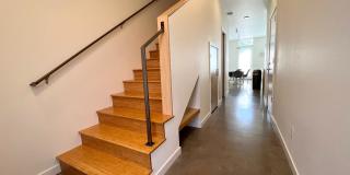 2743 Friendly Alley Gallery 18