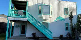123 Dolphin St. Gallery 1