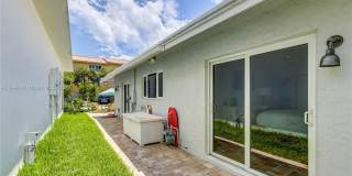 309 Oak St Gallery 19