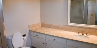 522 East Collins Gallery 56