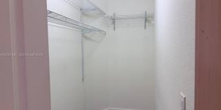 3585 NE 5th St Gallery 13