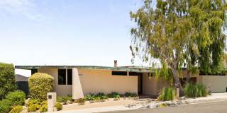 Picturesque Views From This Modern Masterpiece! Gallery 1
