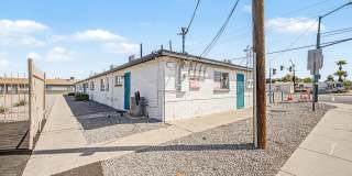 4 weeks of free rent! - Studio Near Grand Canyon University with washer/dryer! Gallery 20