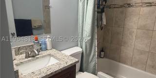 1955 NW 5th Pl Gallery 16