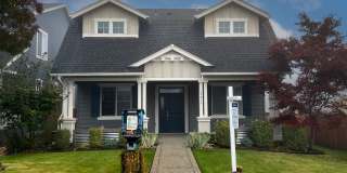 Light and Bright 3 bedroom, 2.5 bathroom on a corner lot in Tehaleh Gallery 1