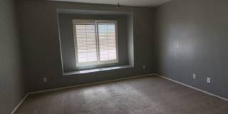 Beautiful 4 bedroom home in the neighborhood of Canyon De Flores! Gallery 16